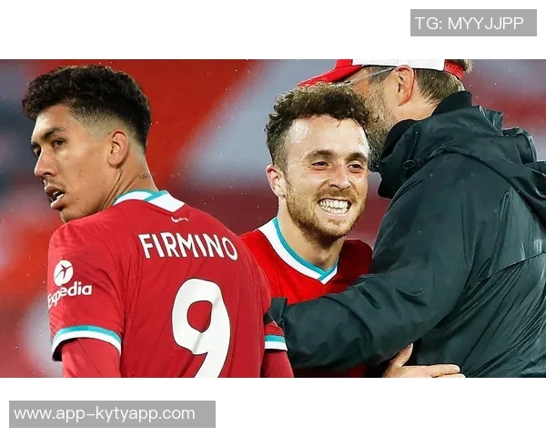 利物浦足球俱乐部在深圳开设新店名宿麦克马纳曼亲临助阵庆祝活动