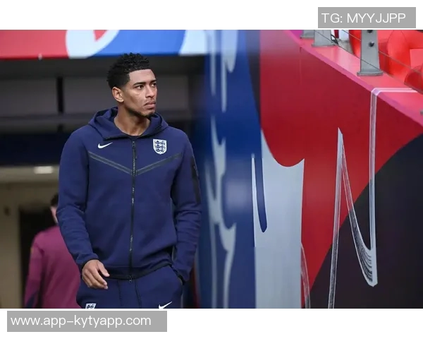 贝林厄姆荣膺英格兰队202425赛季最佳男球员表现卓越助攻频繁