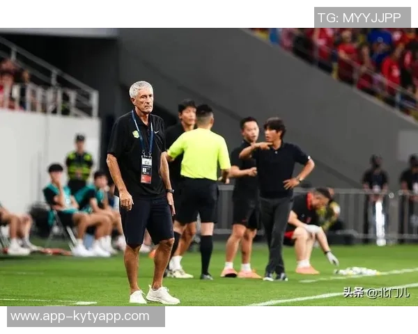 国安队员昨晚齐聚塞蒂恩住处送别情深意重温暖瞬间