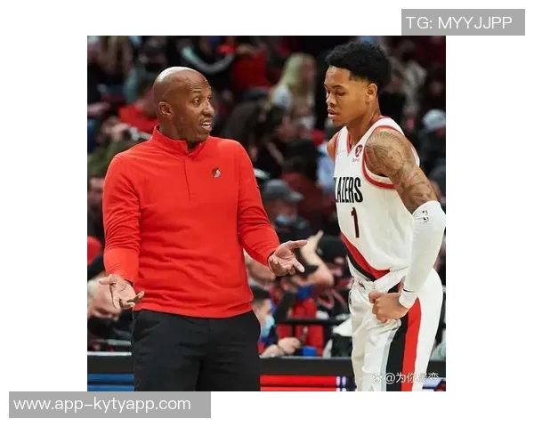 比卢普斯谈季前赛首发轮换希望球迷理性解读球队策略