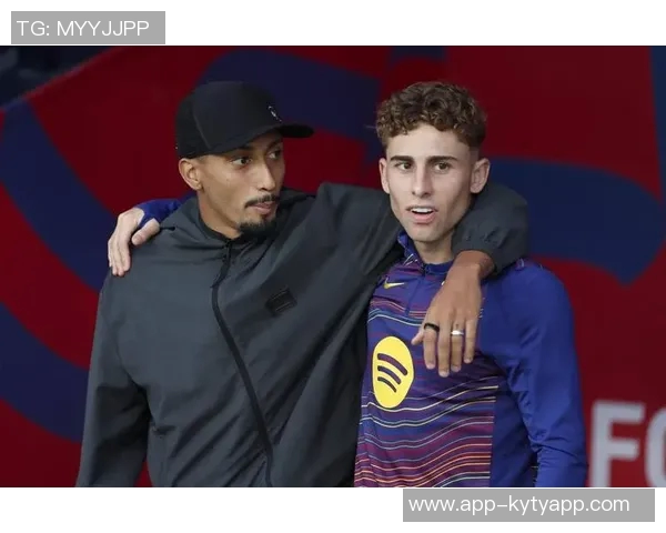 拉菲尼亚缺席训练无缘国家德比巴萨即将发布伤情公告