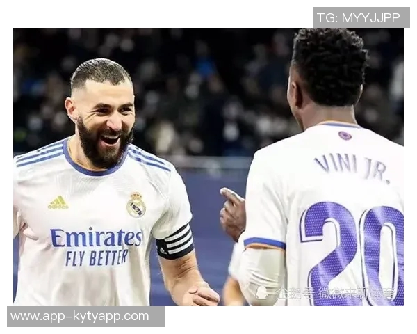 维尼修斯与阿隆索亲密互动缓解皇马更衣室紧张气氛 维尼修斯与阿隆索亲密互动缓解皇马更衣室紧张气氛