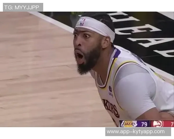 浓眉用表情包回应热议引发网友热讨论究竟什么意思