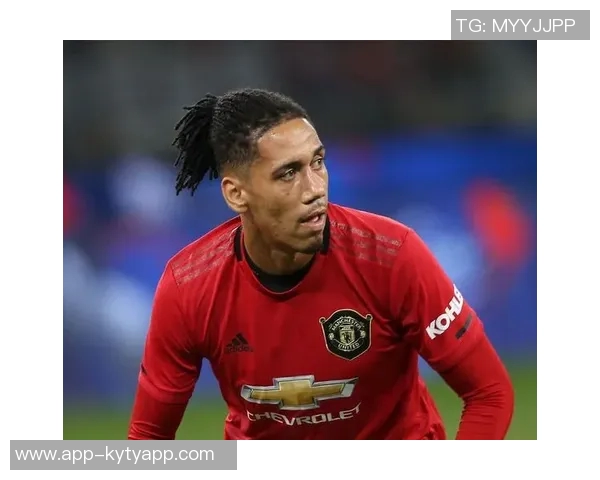 曼联官方社交媒体为费莱尼和斯莫林送上生日祝福庆祝他们的特别日子 曼联官方社交媒体为费莱尼和斯莫林送上生日祝福庆祝他们的特别日子