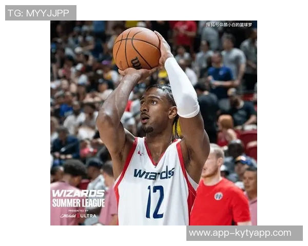 奇才主教练称赞萨尔在对抗独行侠时成为防守核心力量 奇才主教练称赞萨尔在对抗独行侠时成为防守核心力量