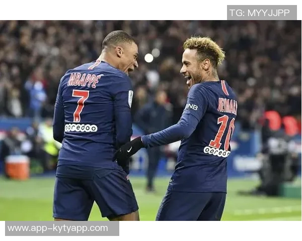 巴黎圣日耳曼14轮未能领跑积分榜历史重演或再遭夺冠梦碎