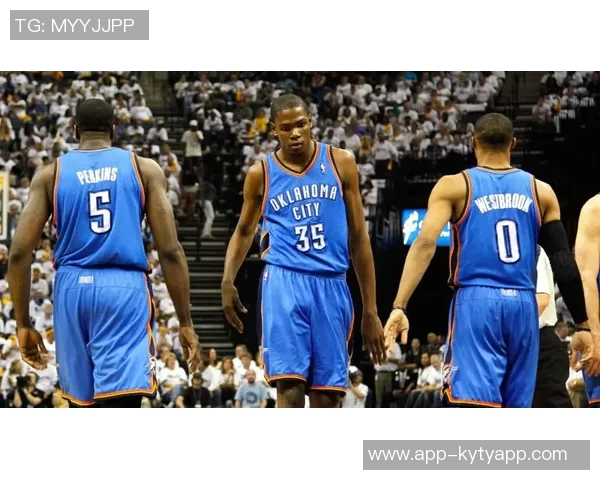 杜兰特回忆与诺维茨基的竞争历程与成长感悟