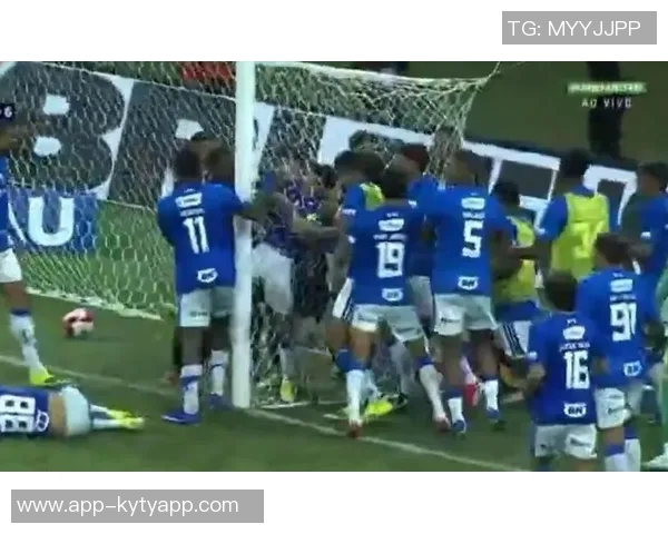 前克鲁塞罗青训球员遭流弹击中不幸离世年仅22岁令人心痛